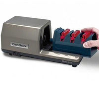 Chef's Choice M2100 Teroituskone: Vaihdettava punainen teroitusmoduuli mahdollistaa tehokkaan ja pitkäikäisen veitsenteroituksen.