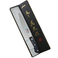 MAC Kokkiveitsi 18cm lahjapakkauksessa, täydellinen lahja keittiömestareille. Japanilainen laatu ja tyylikäs esillepano.