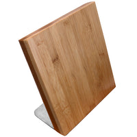 Tyylikäs Dorre Veitsimagneetti Bambu, jossa on sileä bambupinta ja tukeva metallinen jalusta keittiöveitsien järjestämiseen.