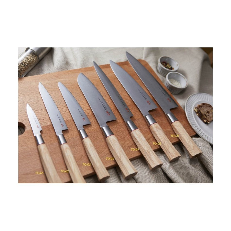 Suncraft Senzo -veitsisarja, Damascusterä ja puukahva, sisältää useita veitsimalleja.