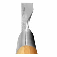 Lähikuva Suncraft MU Bamboo sashimiveitsen terän ja kahvan liitoksesta, korostaen veitsen tarkkaa viimeistelyä ja kestävyyttä.