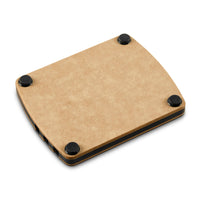 Victorinox leikkuulautatelineen pohja, jossa neljä liukuestetassua vakaata käyttöä varten keittiössä.