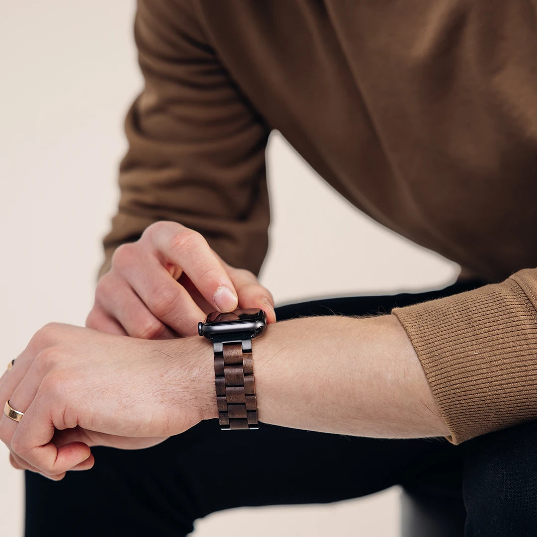 Apple Watch -ranneke, pähkinäpuu