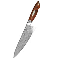 Leveässä teräss näkyy ykilöllinrn 110 kerroksesta muodostuva damacus  yksilöllinen kuvio